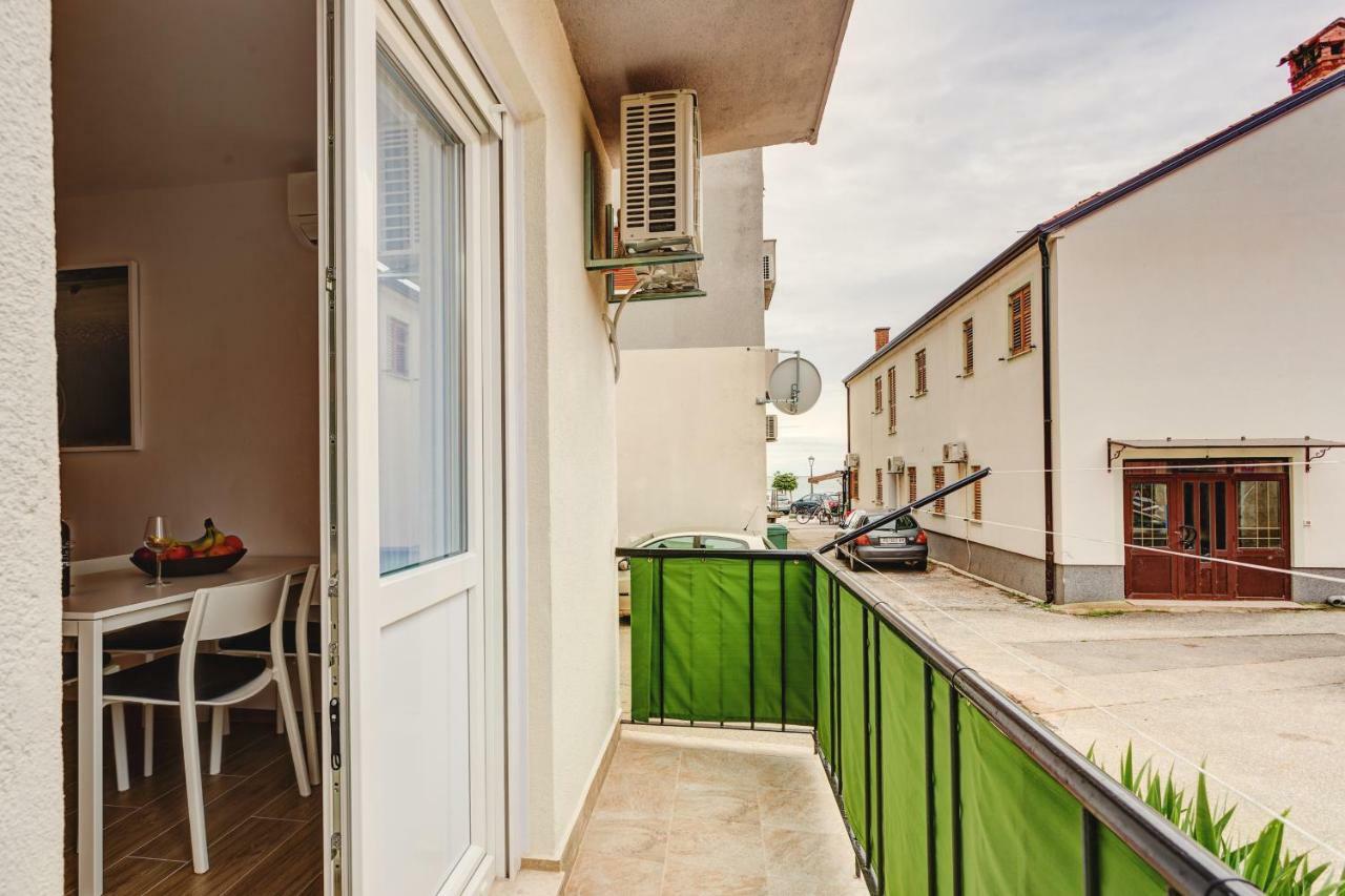 Apartman Morena Novigrad Istria エクステリア 写真